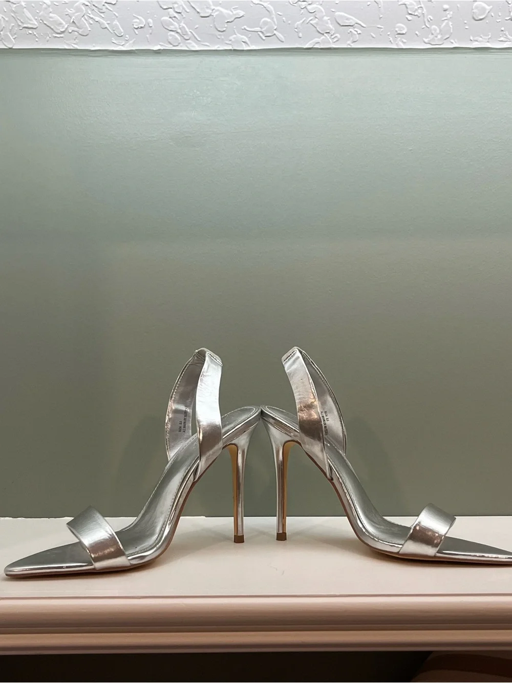 Mixx Shuz Silver Metallic Pointed Toe Slingback Stiletto Heels Size 8.5